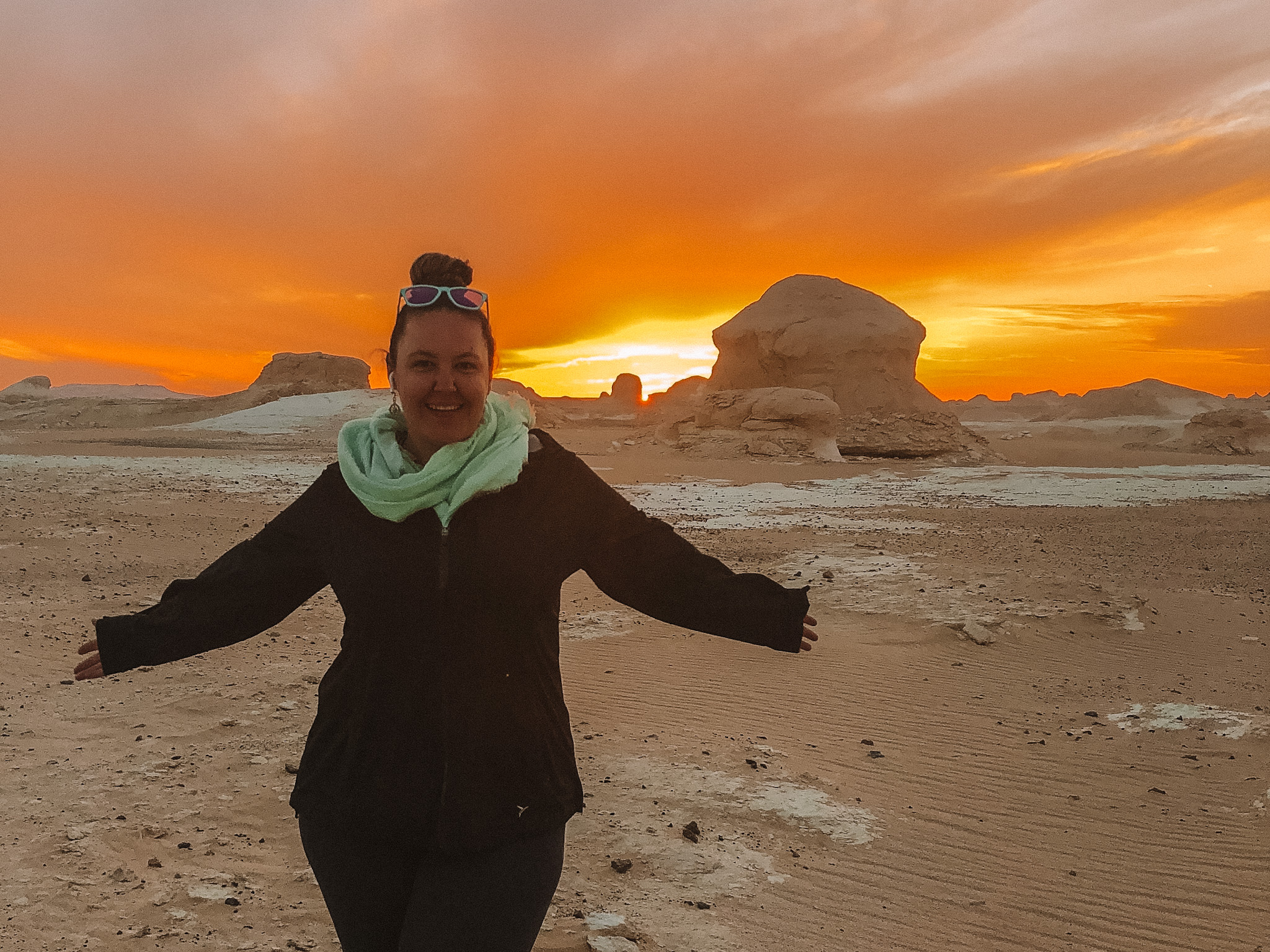 White Desert Tour Egypt, Depart Routine the White Desert Tour Egypt, Sunset in White Desert Egypt,